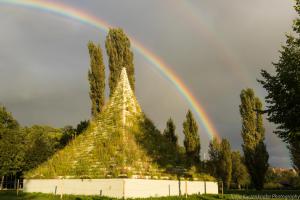 LivingPyramid_Rainbow_Web_04