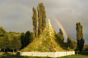 LivingPyramid_Rainbow_Web_05